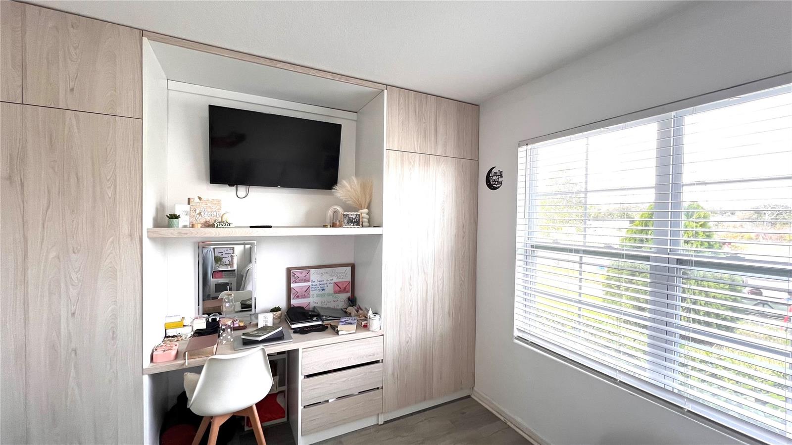 Image 19 of 30 For 914 Guadalupe Drive