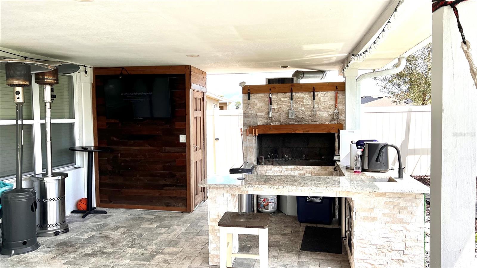 Image 24 of 30 For 914 Guadalupe Drive