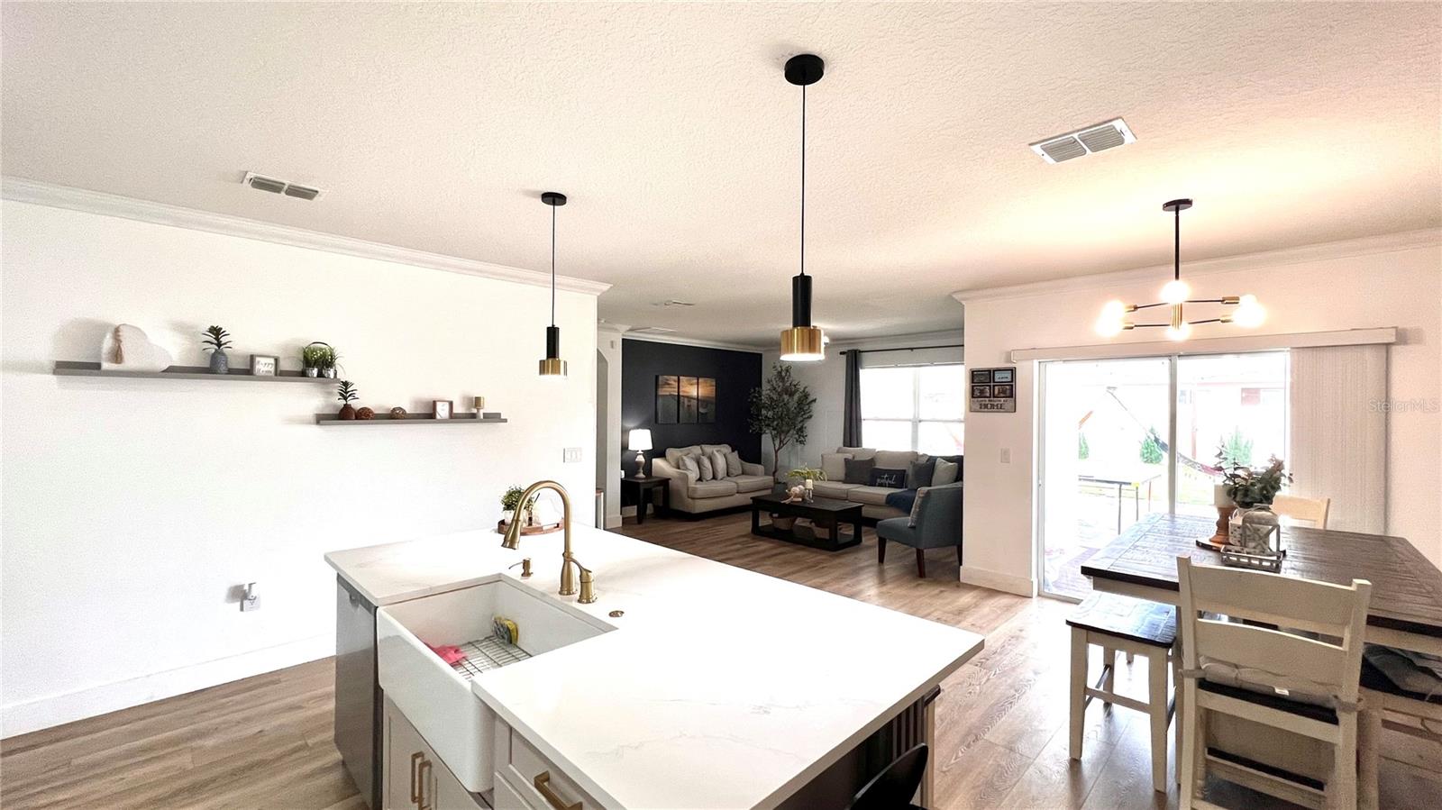 Image 8 of 30 For 914 Guadalupe Drive