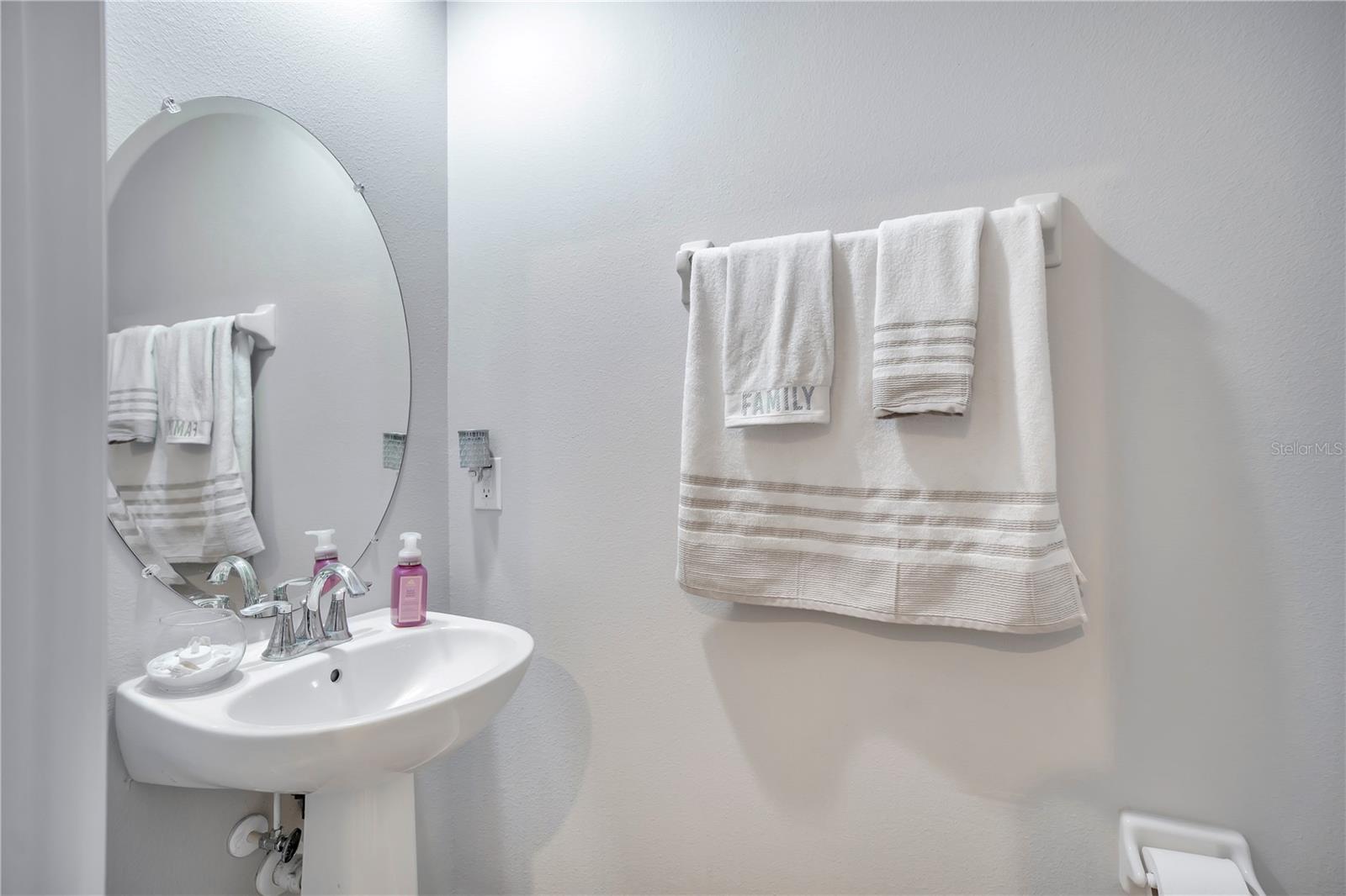 Image 13 of 31 For 506 Canyon Stone Circle