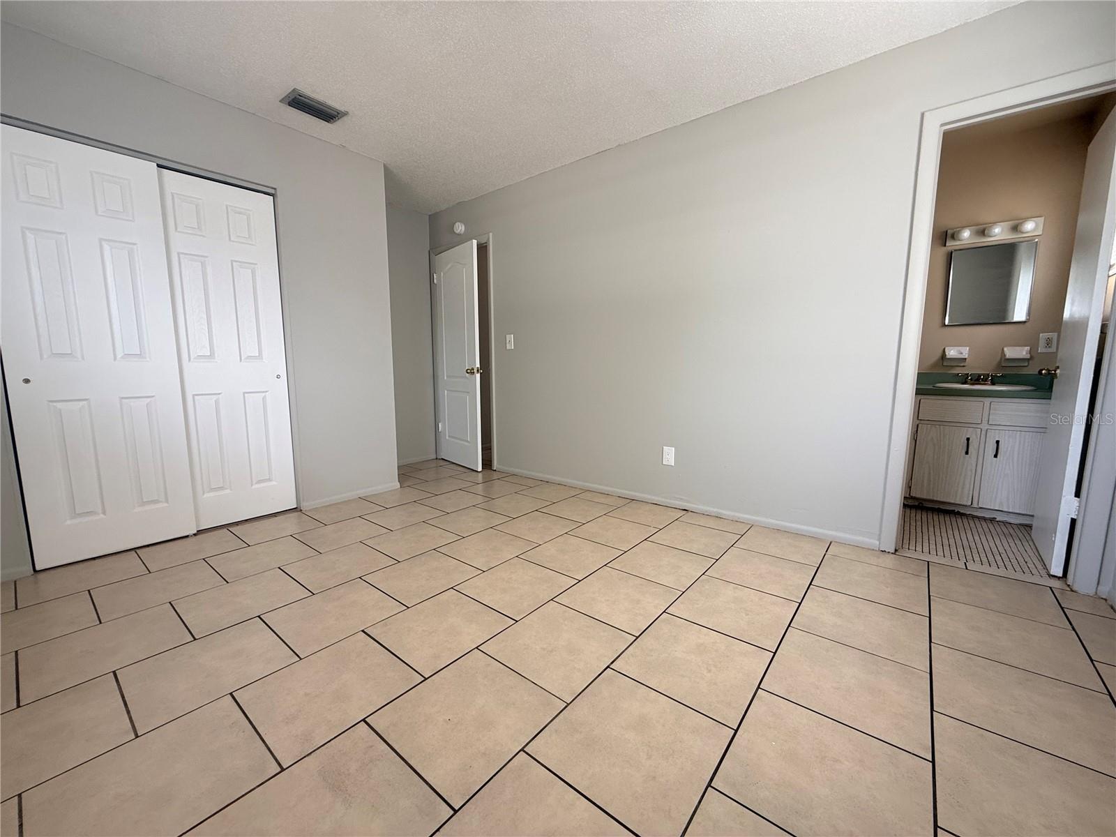 Image 8 of 18 For 614 Larry Drive