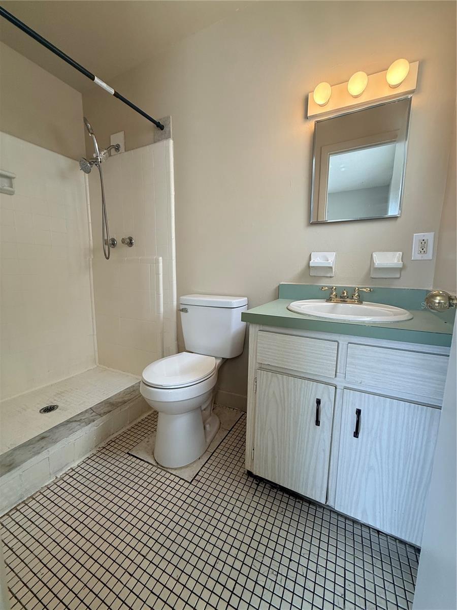 Image 9 of 18 For 614 Larry Drive