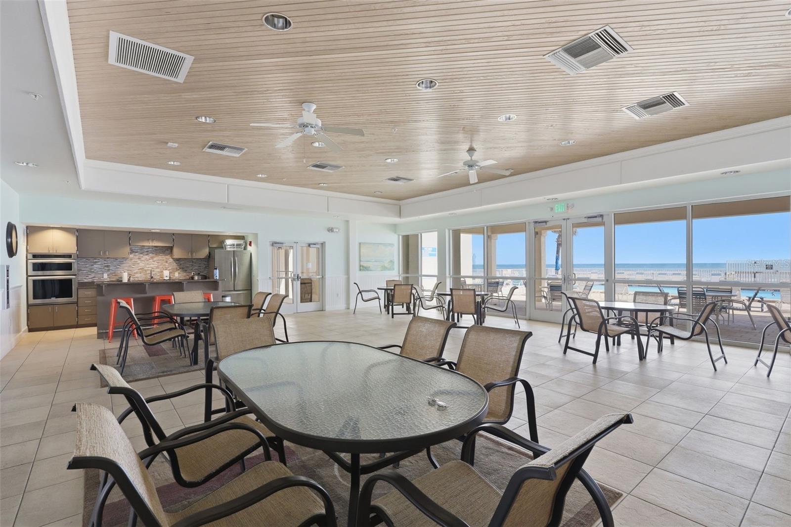 Image 33 of 35 For 4495 Atlantic Avenue 501