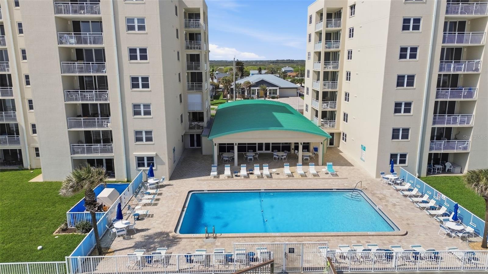 Image 6 of 35 For 4495 Atlantic Avenue 501