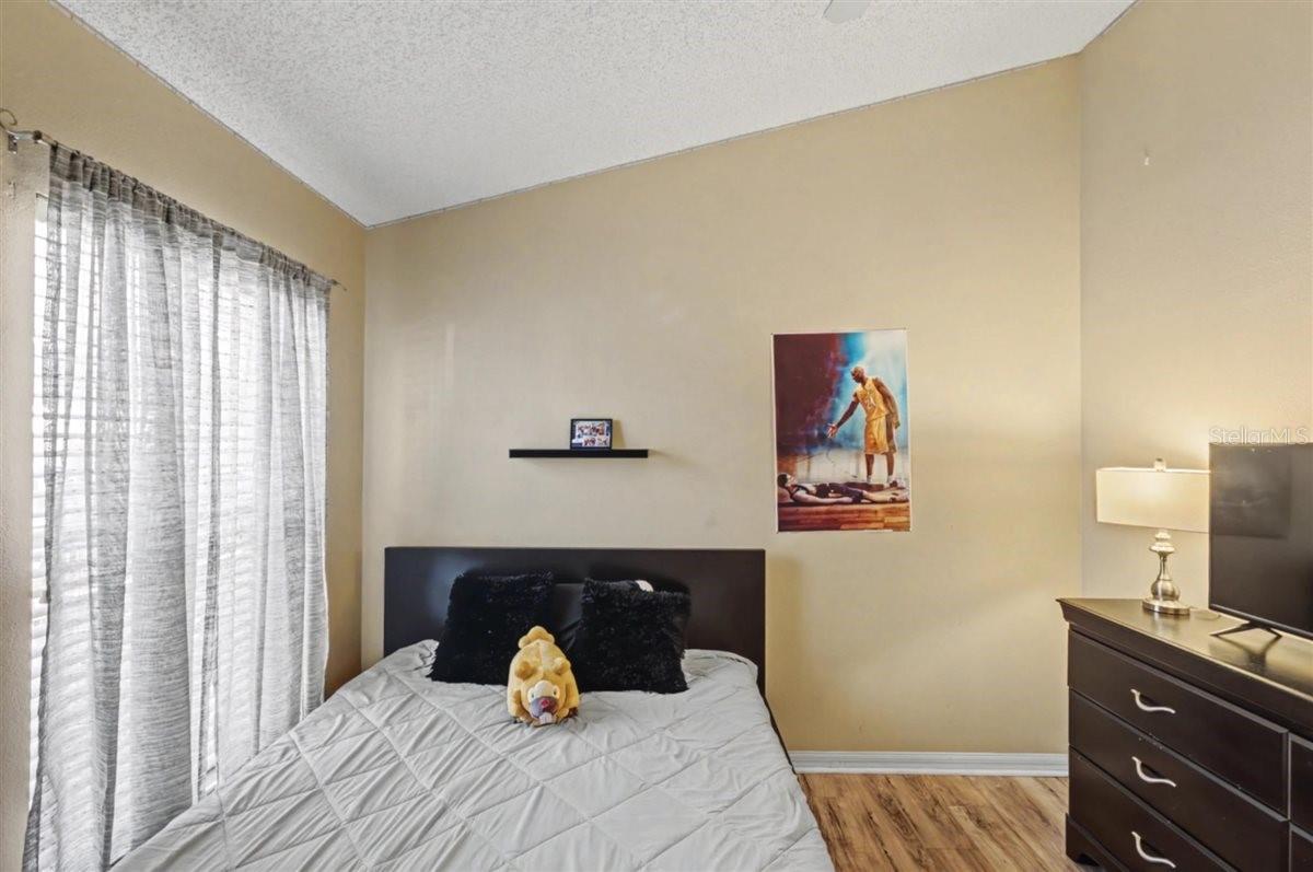 Image 31 of 37 For 2070 Carpathian Drive