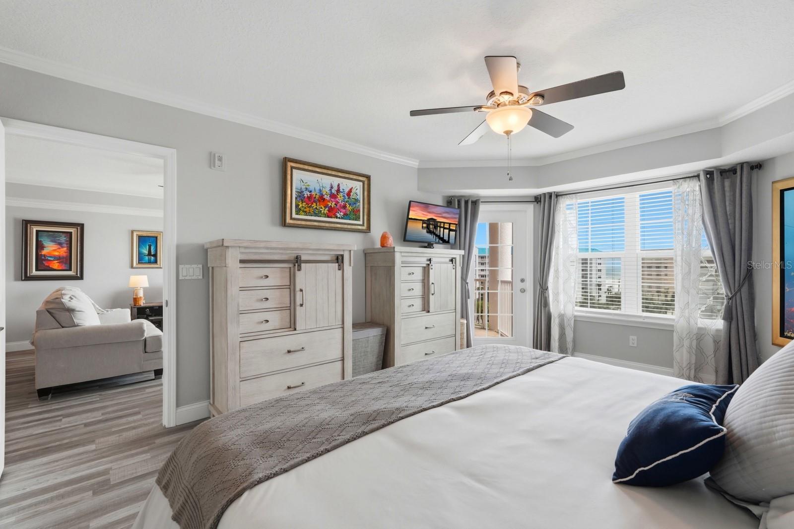 Image 16 of 49 For 4650 Links Village Drive A605