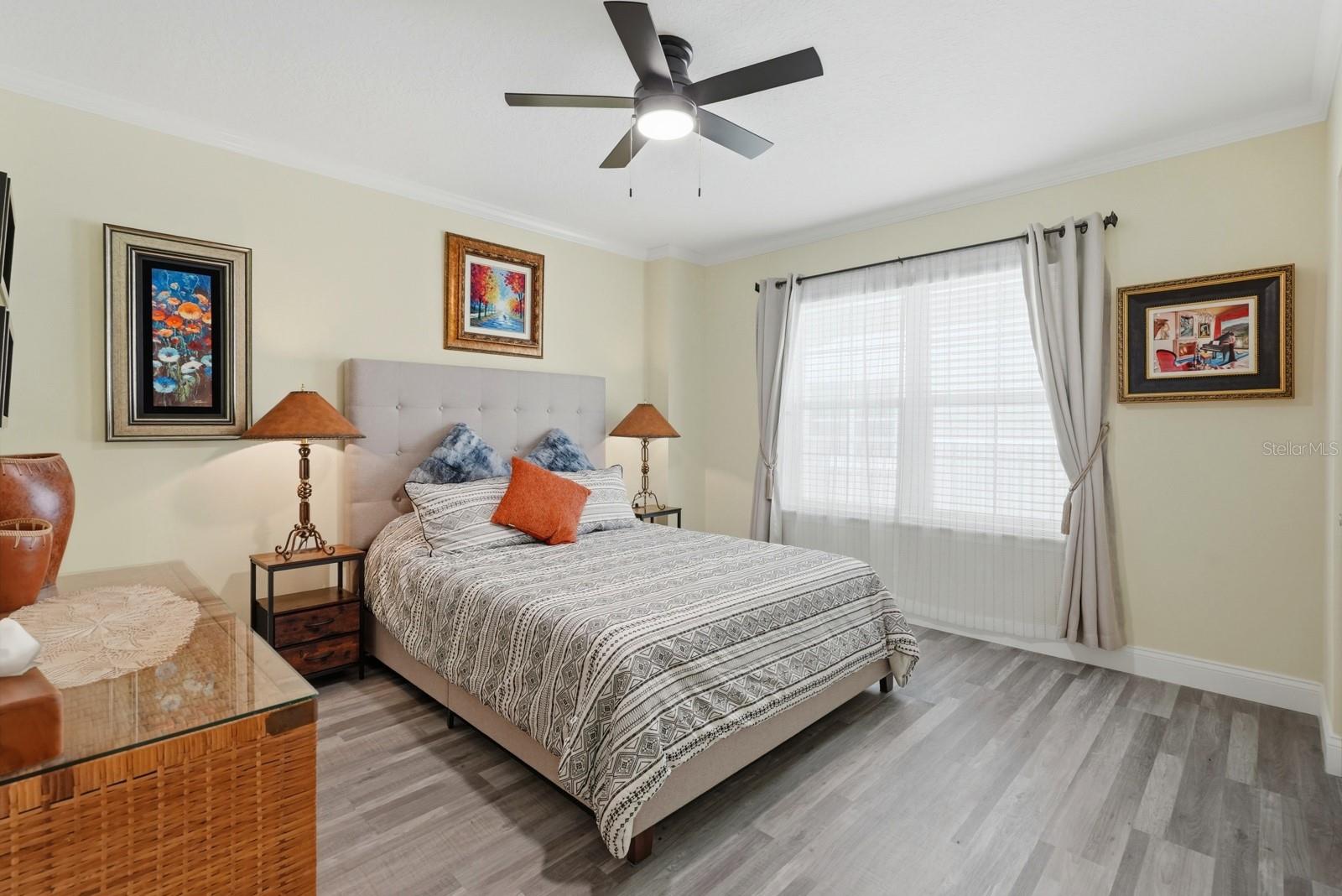 Image 21 of 49 For 4650 Links Village Drive A605