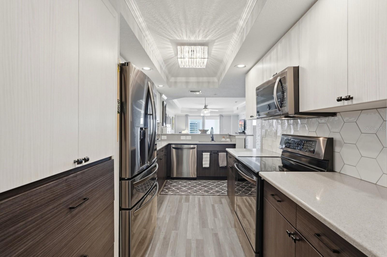 Image 3 of 49 For 4650 Links Village Drive A605