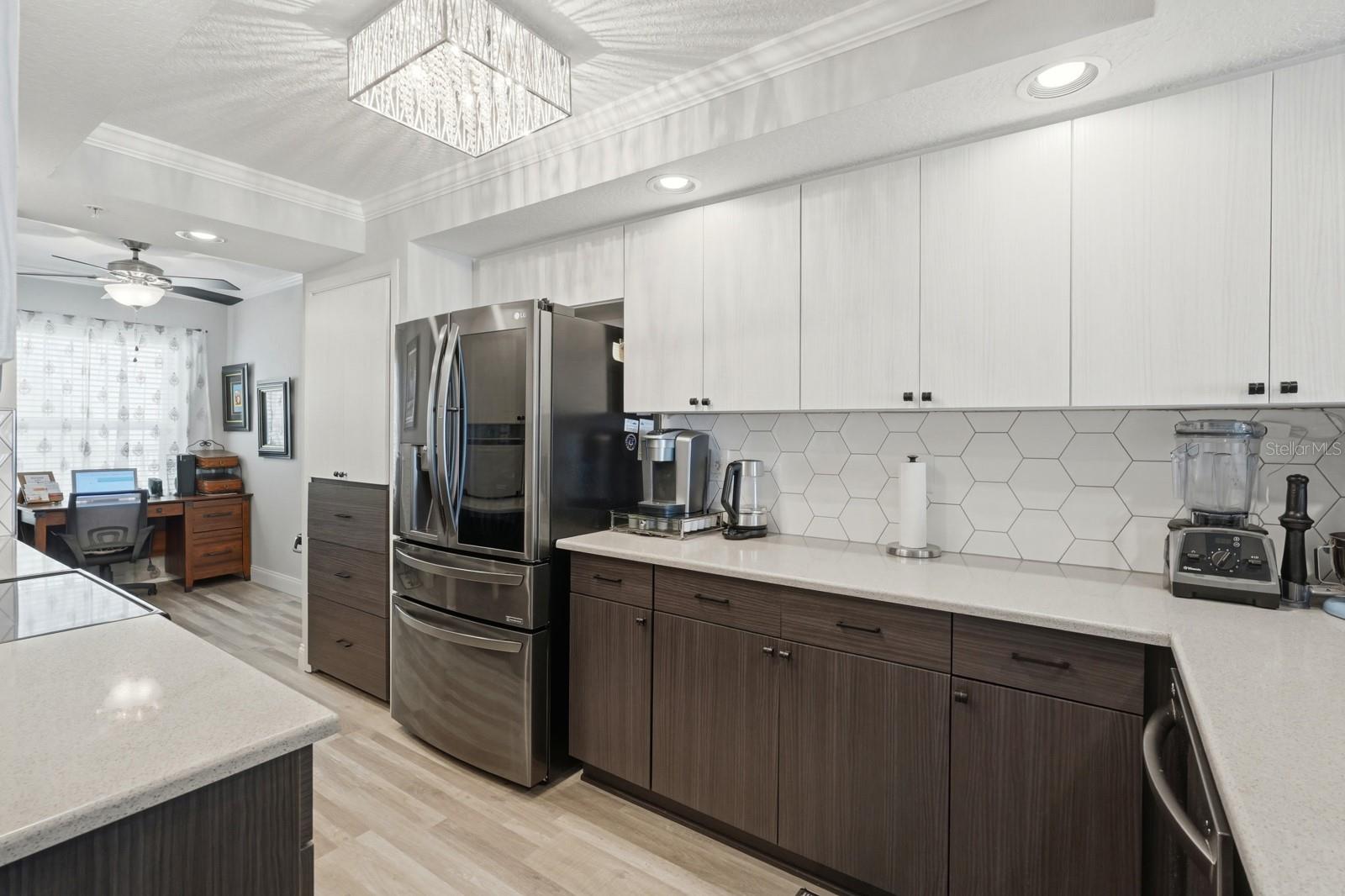 Image 9 of 49 For 4650 Links Village Drive A605