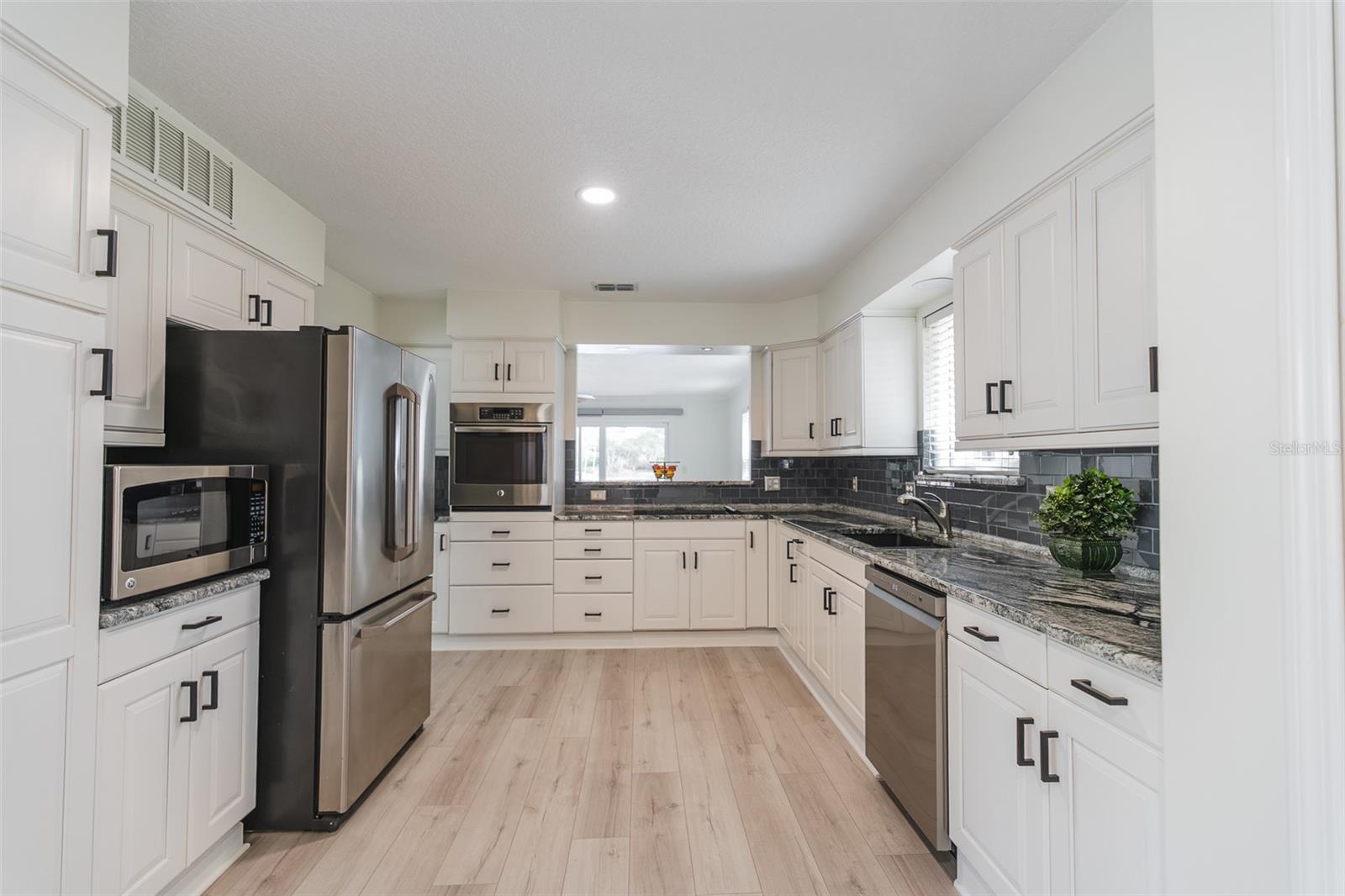 Image 11 of 25 For 125 Fallen Timber Trail