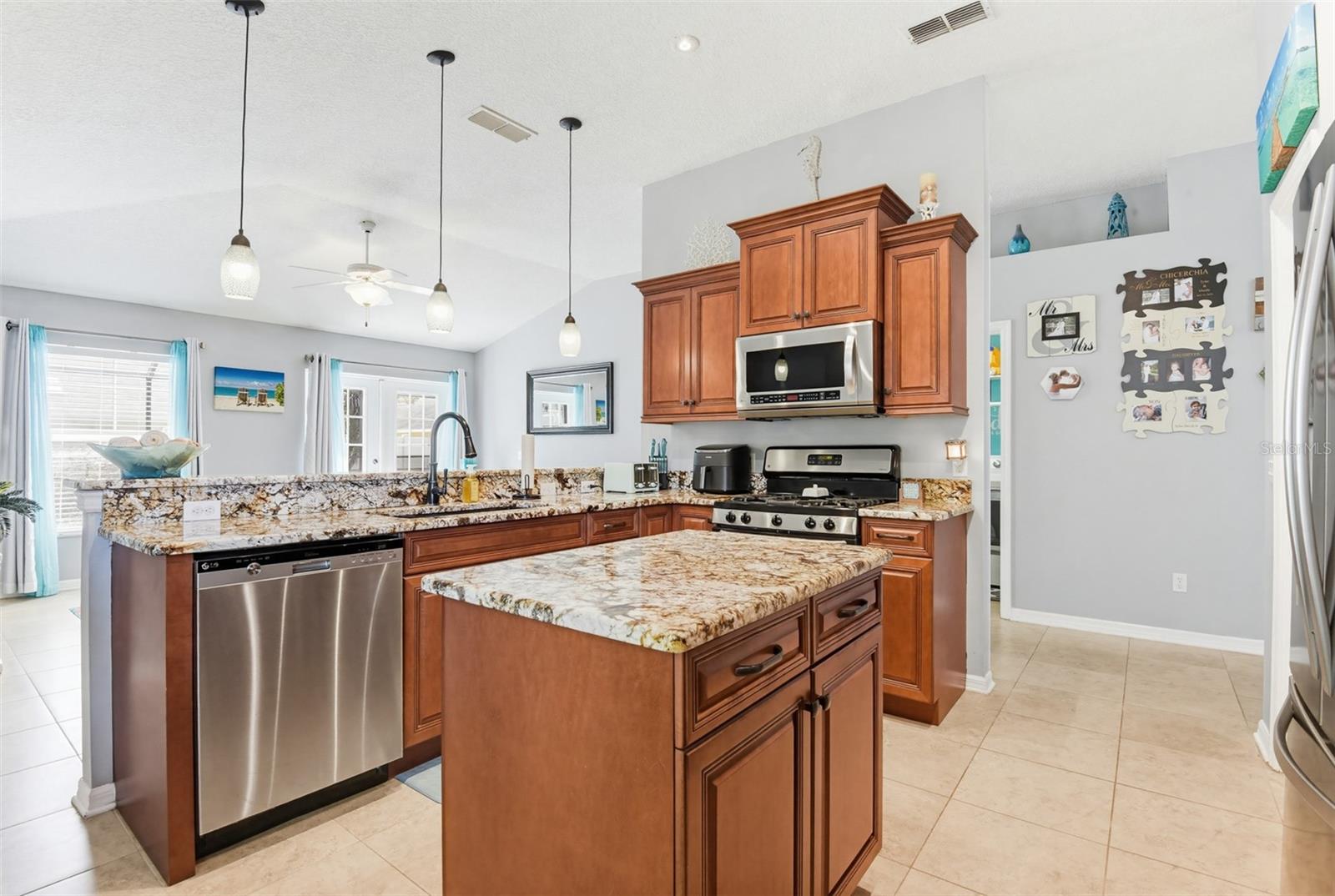 Image 18 of 74 For 1488 Nappa Drive