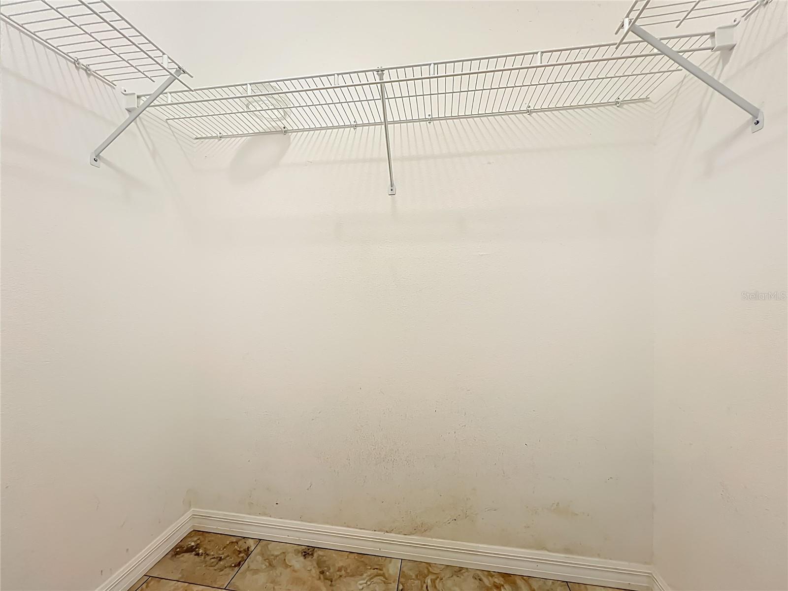 Image 10 of 35 For 5065 Foxcroft Court