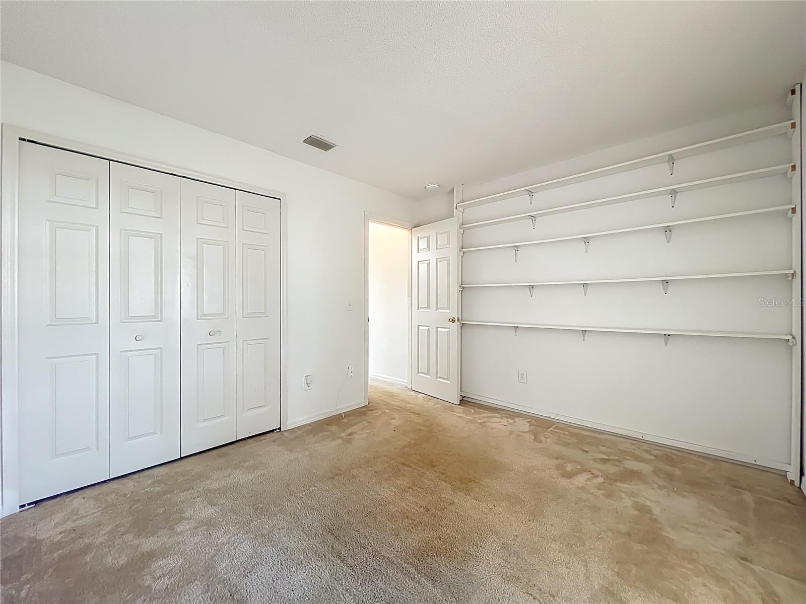 Image 14 of 35 For 5065 Foxcroft Court