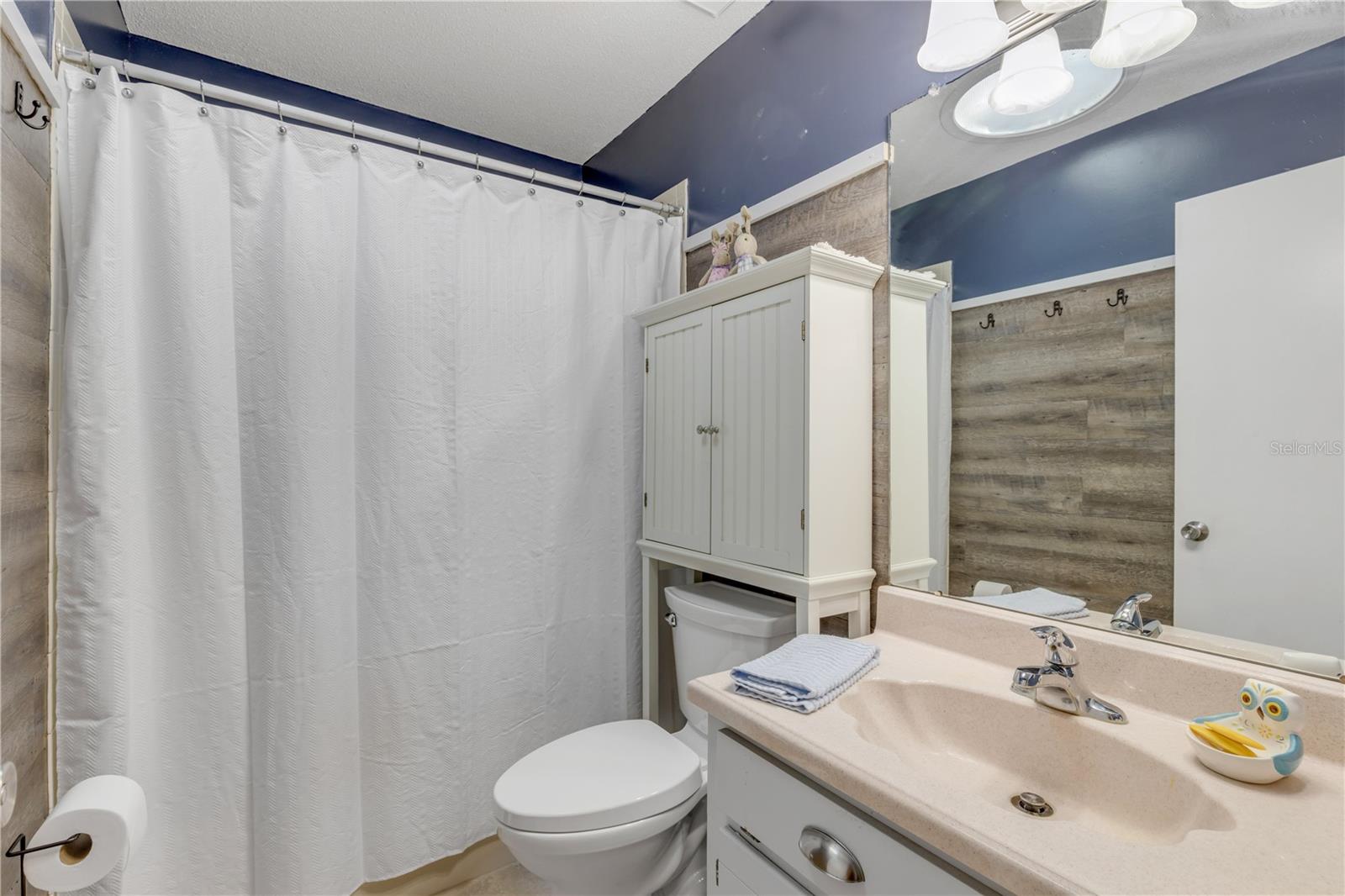 Image 20 of 39 For 49 Crooked Pine Road