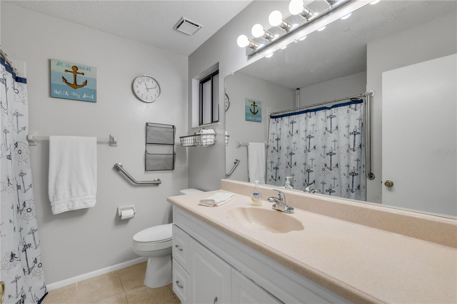 Image 24 of 39 For 49 Crooked Pine Road