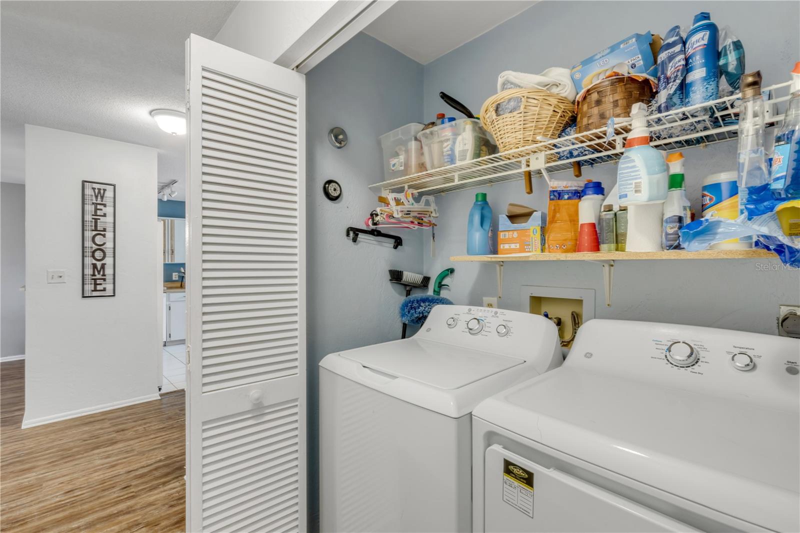 Image 25 of 39 For 49 Crooked Pine Road