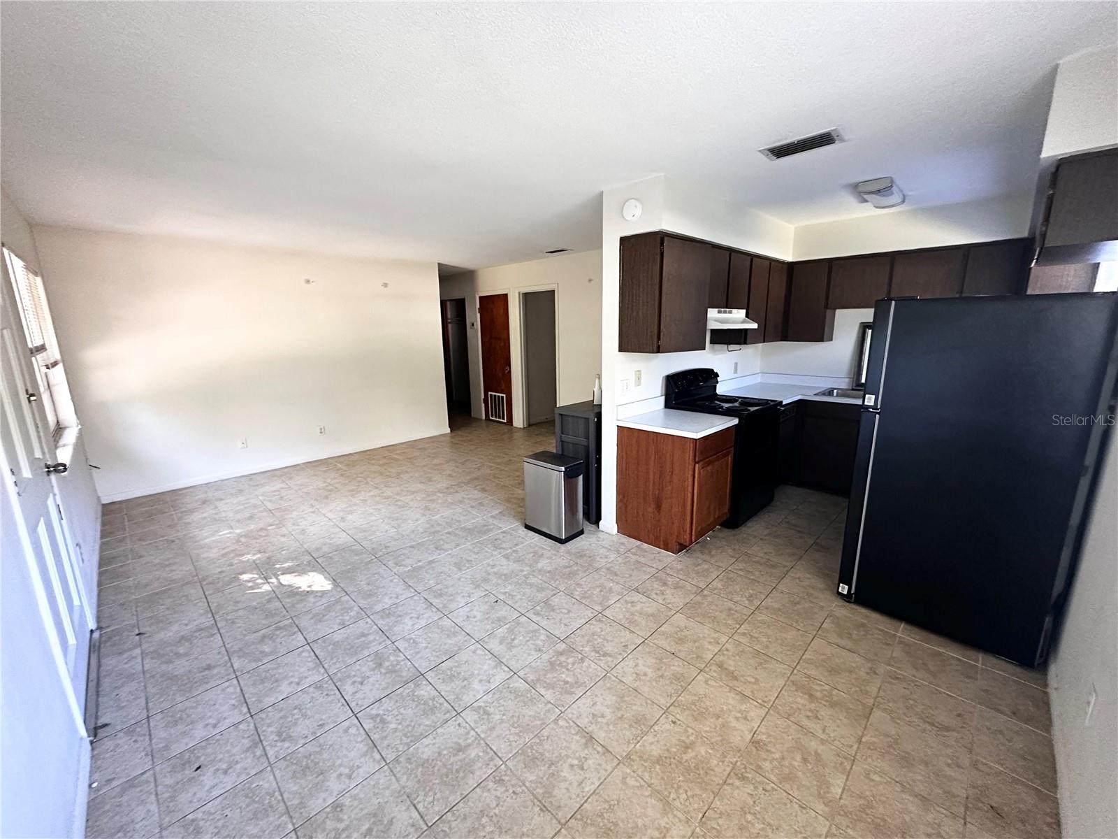 Image 3 of 10 For 838 Indiana Avenue