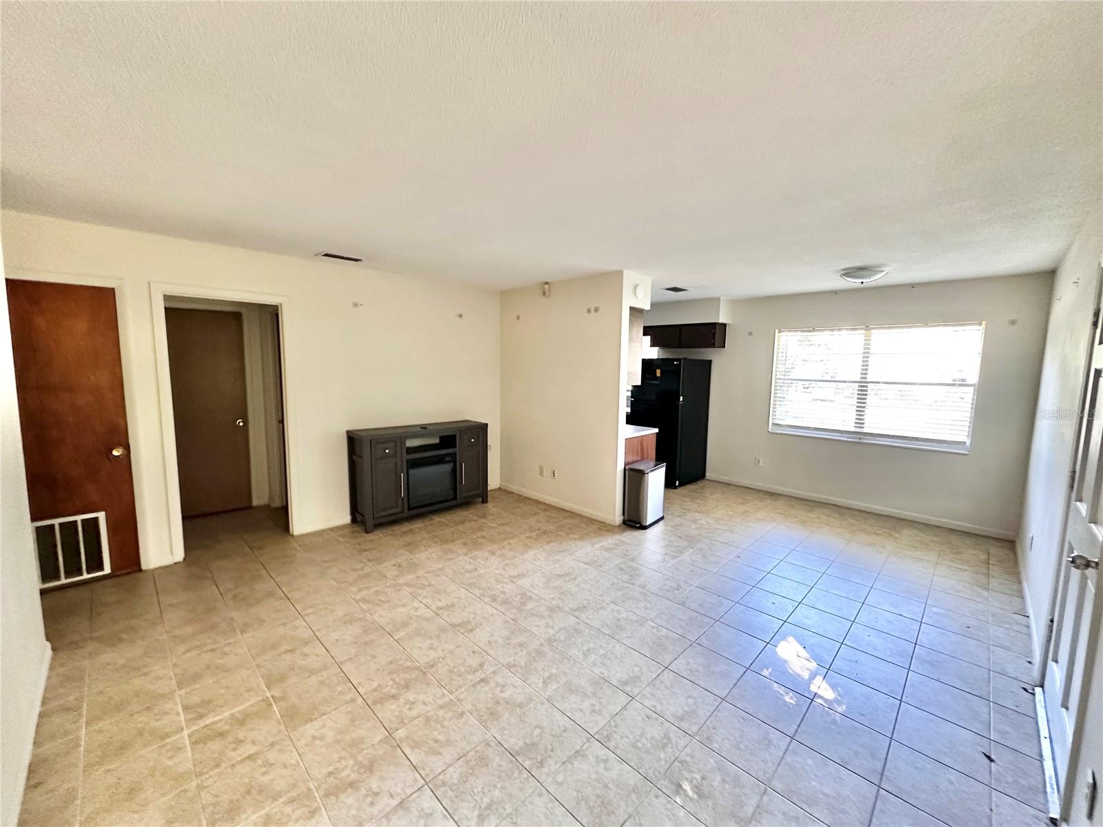 Image 4 of 10 For 838 Indiana Avenue