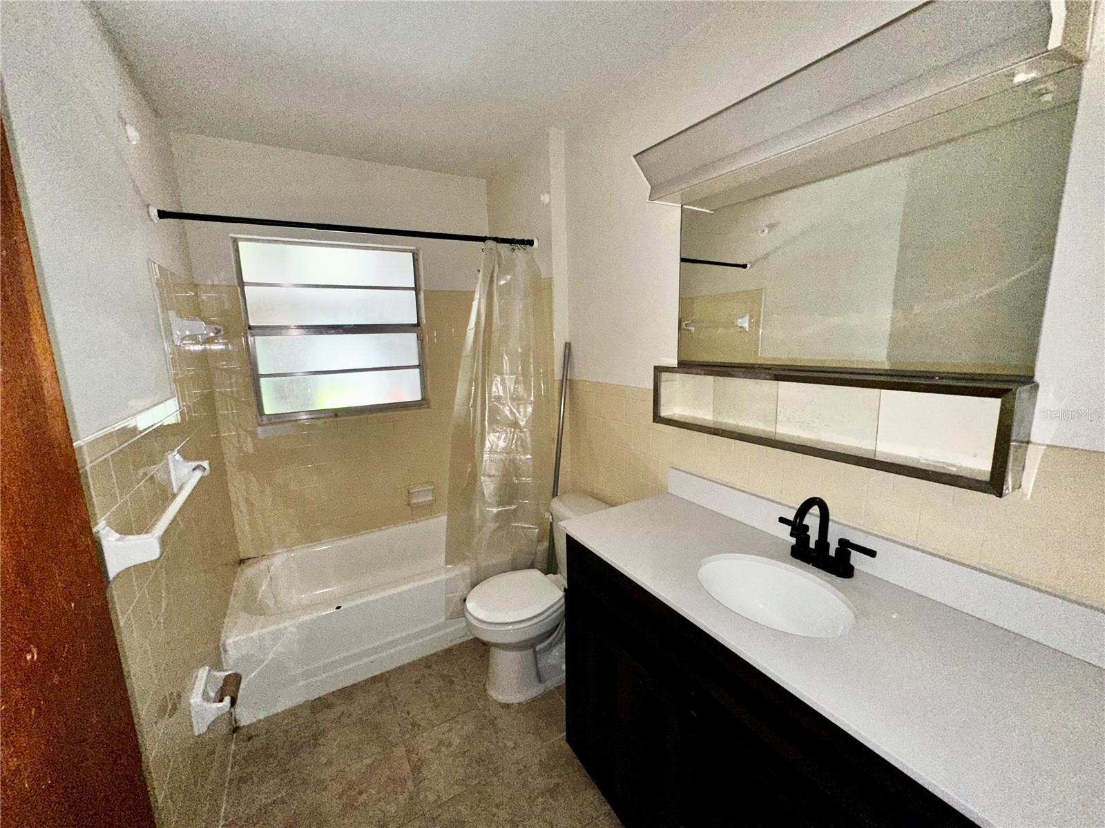 Image 8 of 10 For 838 Indiana Avenue