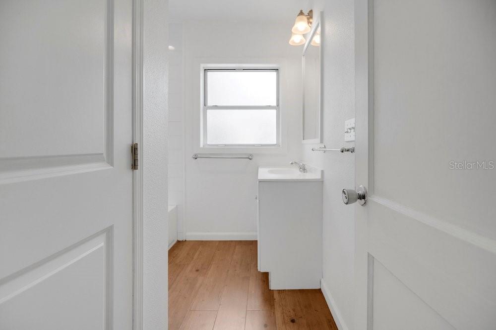 Image 13 of 24 For 15 Spruce Street