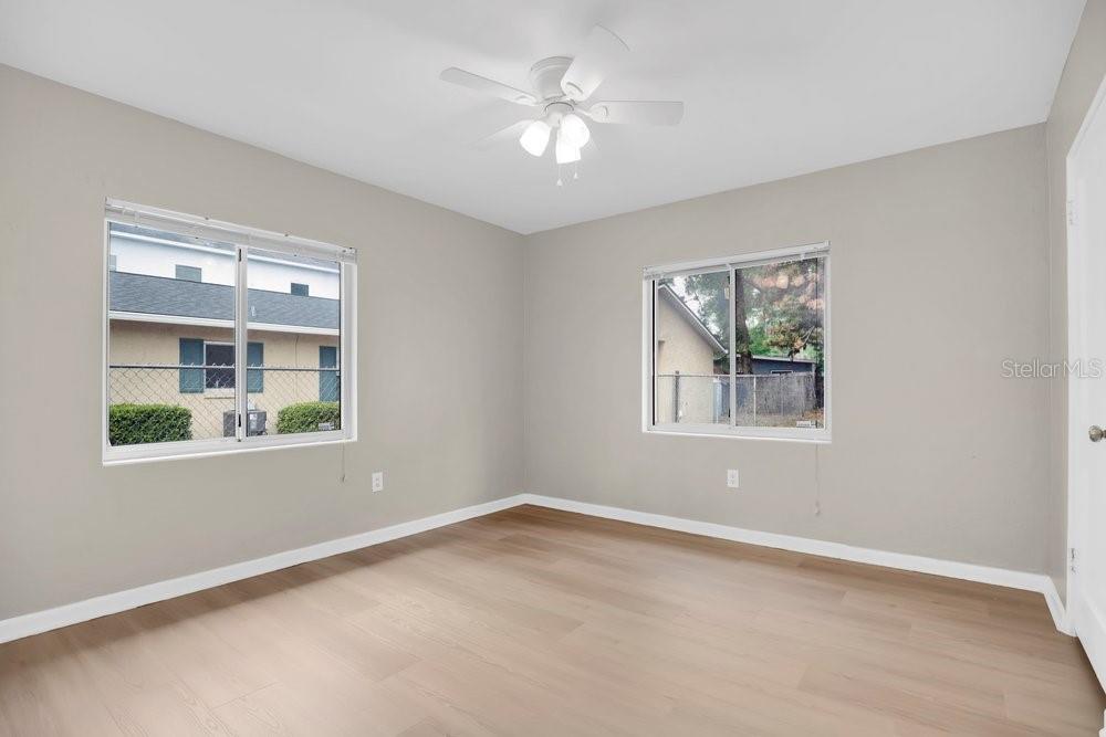 Image 16 of 24 For 15 Spruce Street