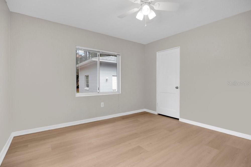 Image 17 of 24 For 15 Spruce Street