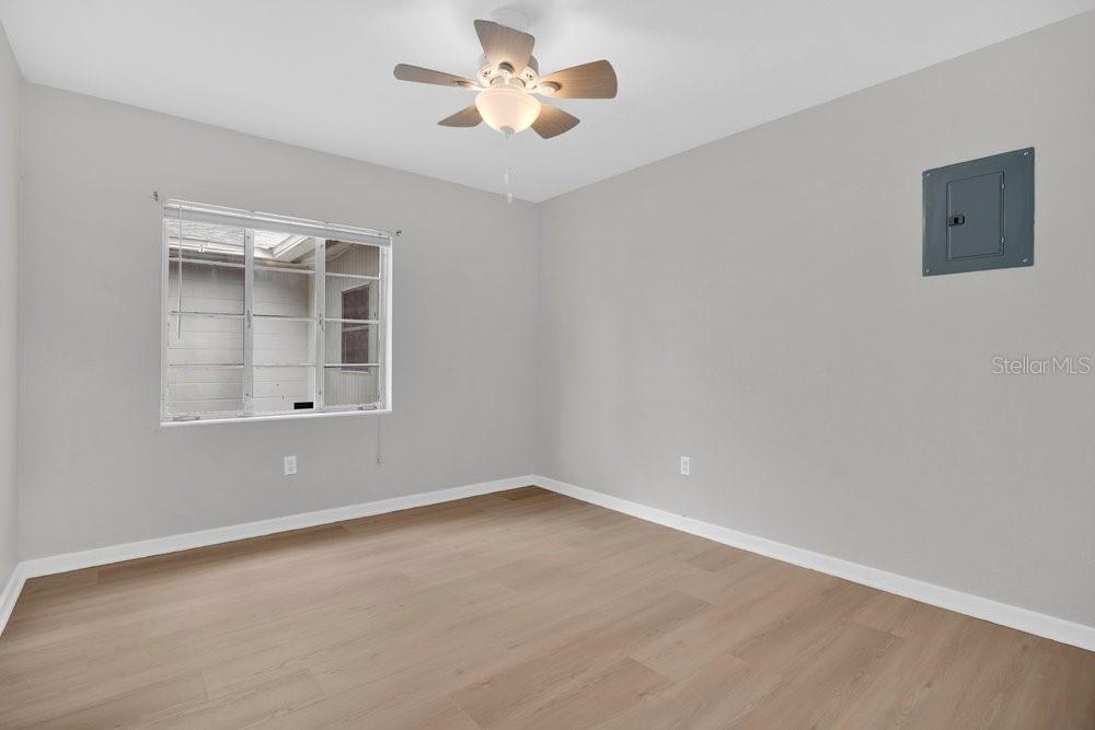 Image 20 of 24 For 15 Spruce Street