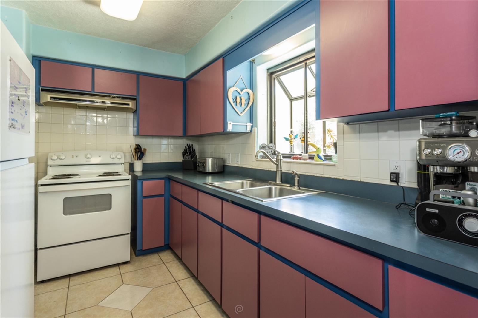 Image 10 of 31 For 506 Elsasser Street