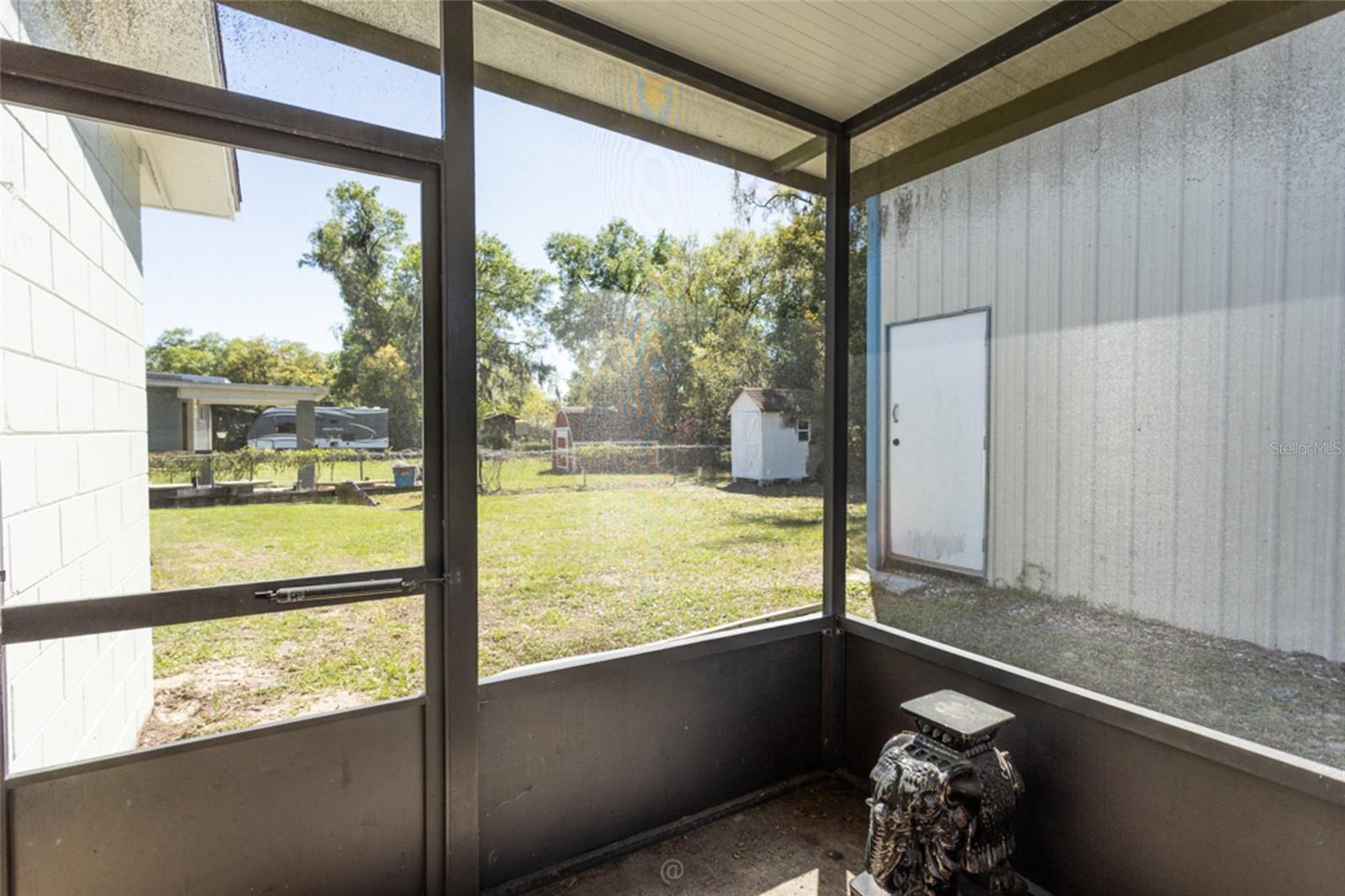 Image 18 of 31 For 506 Elsasser Street