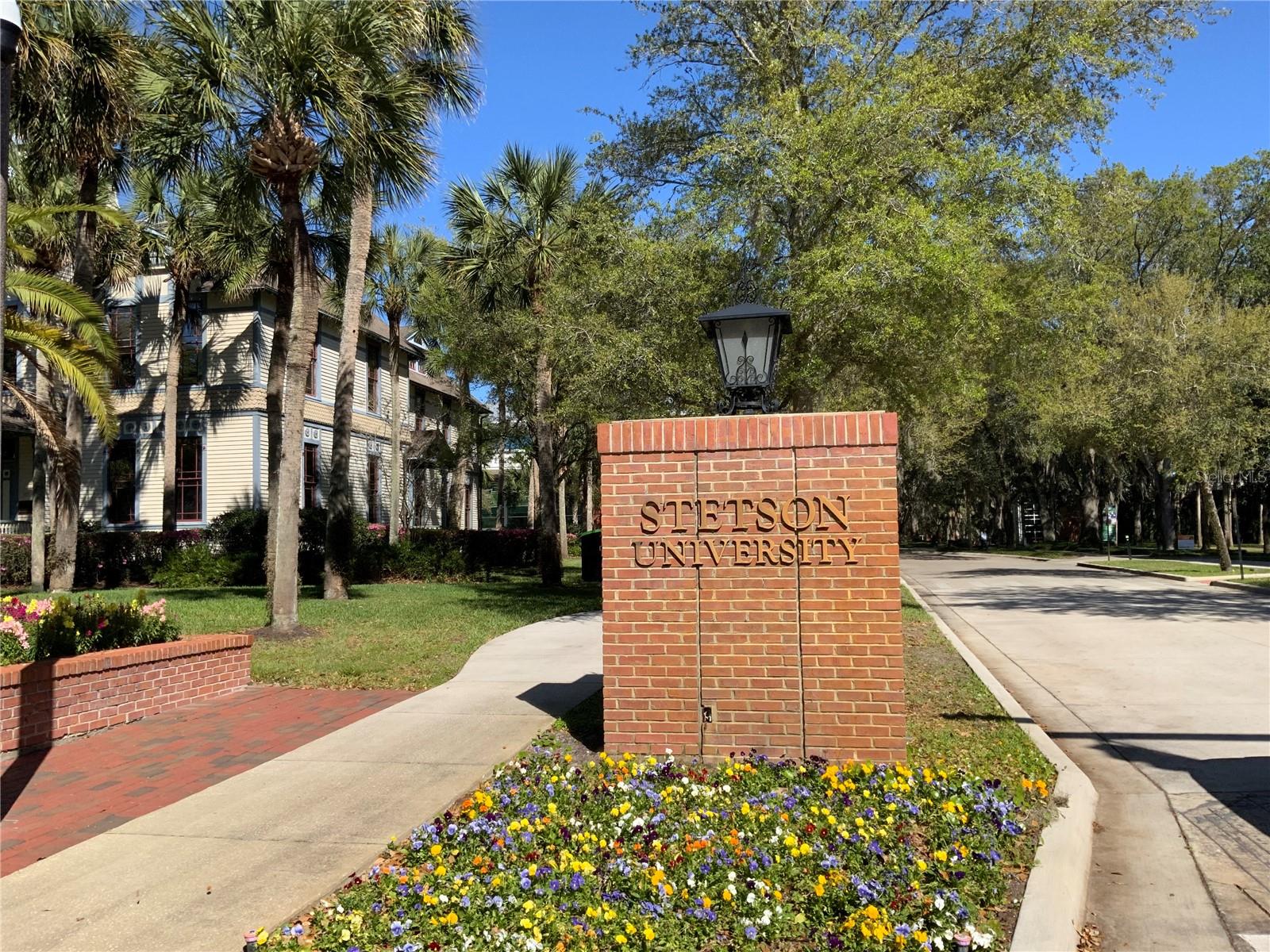 Image 21 of 31 For 506 Elsasser Street