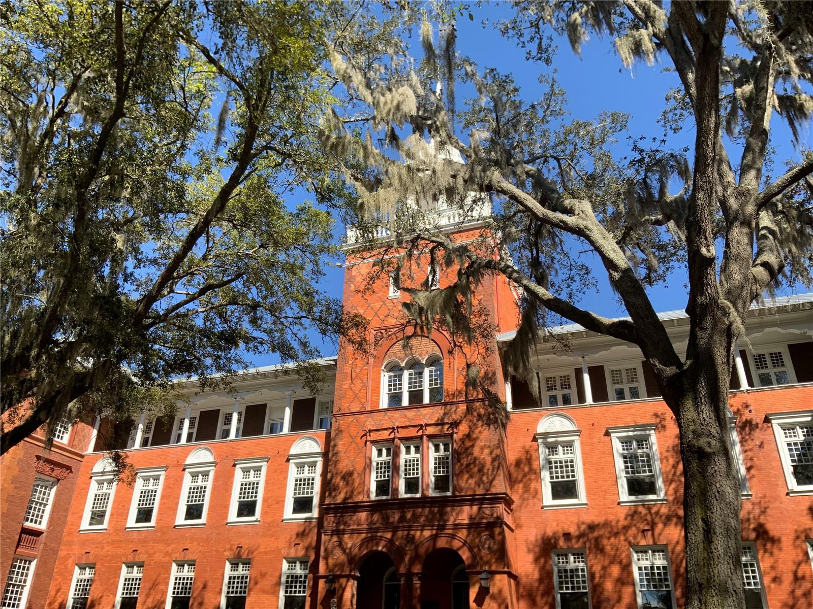 Image 23 of 31 For 506 Elsasser Street