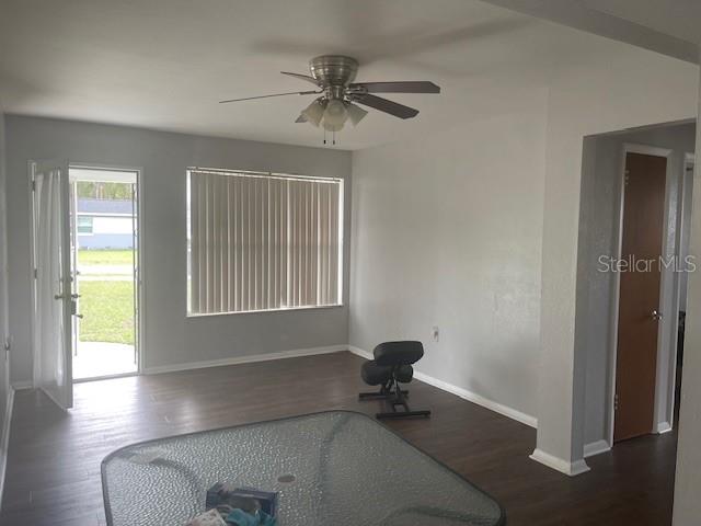 Listing photo id 5 for 505 Patlin Avenue