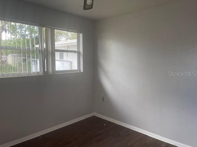 Listing photo id 6 for 505 Patlin Avenue