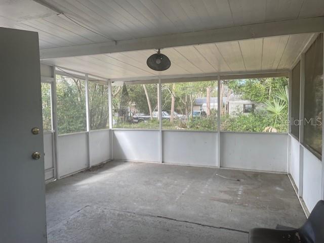 Listing photo id 7 for 505 Patlin Avenue