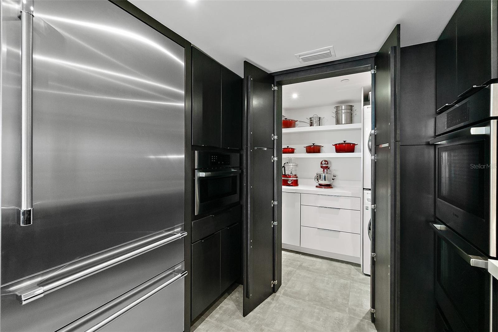 Image 19 of 83 For 2545 Atlantic Avenue 104-105