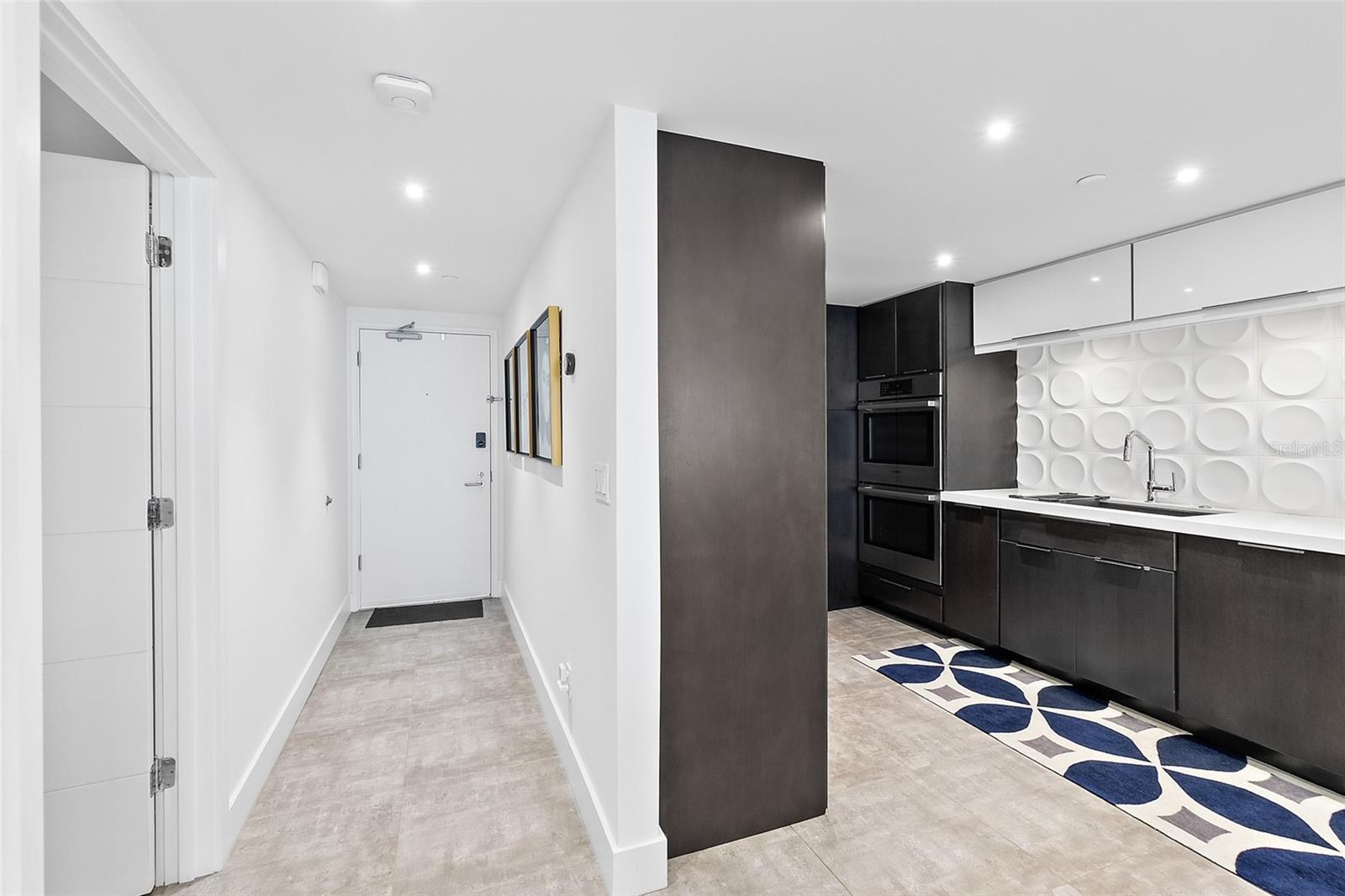 Image 21 of 83 For 2545 Atlantic Avenue 104-105