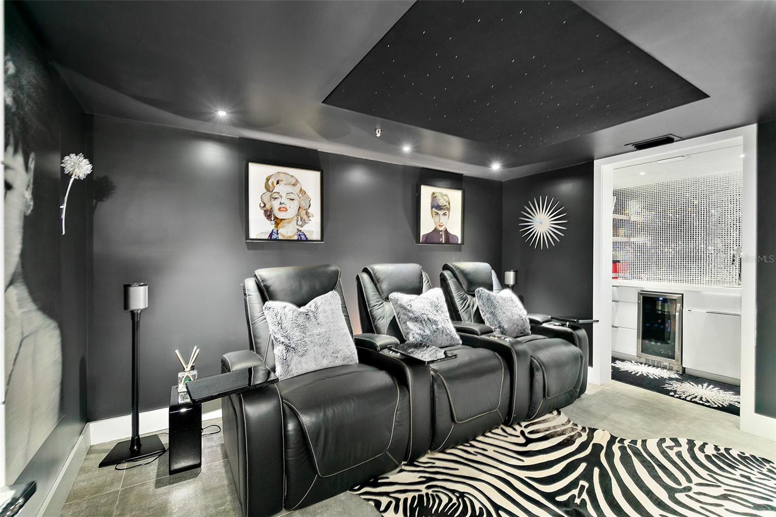 Image 24 of 83 For 2545 Atlantic Avenue 104-105