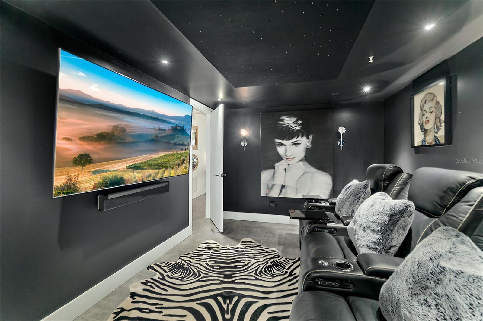 Image 26 of 83 For 2545 Atlantic Avenue 104-105