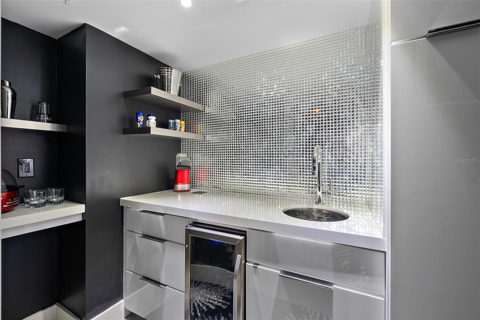 Image 27 of 83 For 2545 Atlantic Avenue 104-105