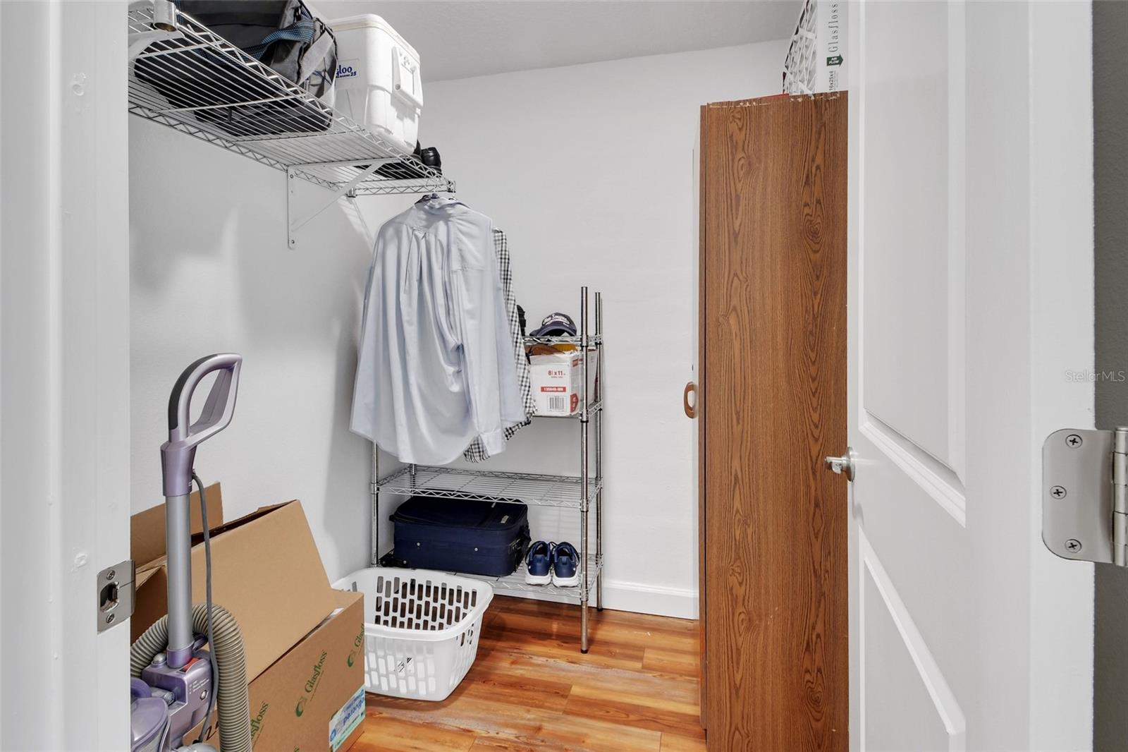 Listing photo id 20 for 4611 Grand Avenue