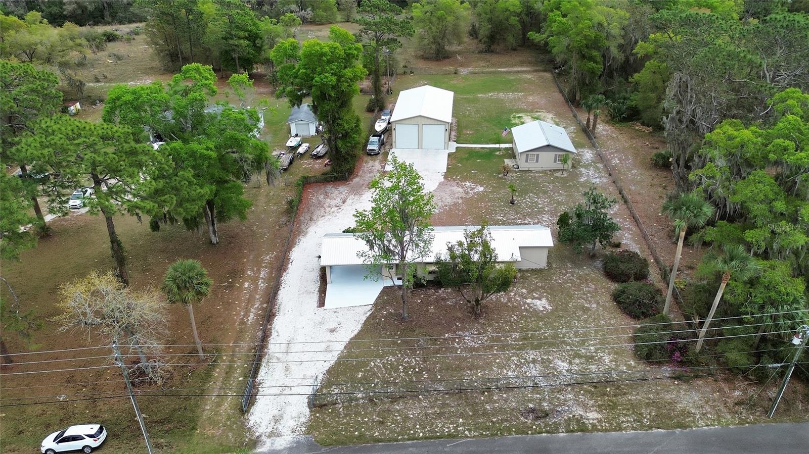 Listing photo id 56 for 4611 Grand Avenue