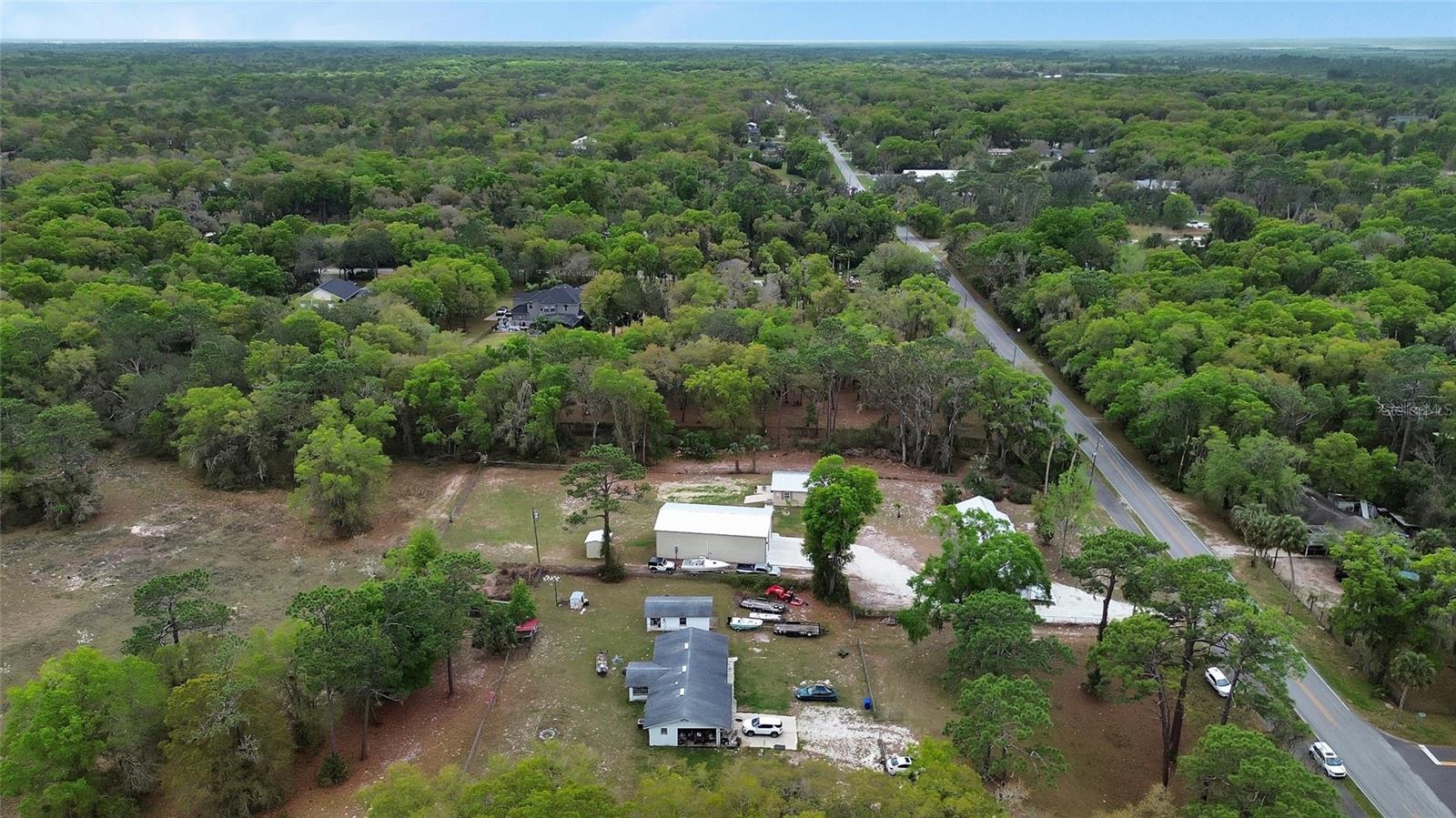 Listing photo id 60 for 4611 Grand Avenue