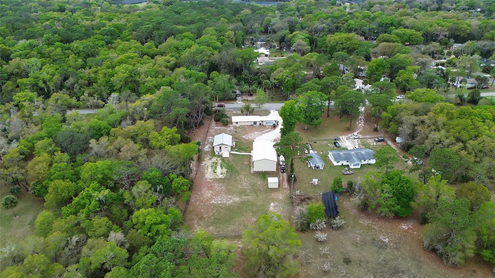 Listing photo id 63 for 4611 Grand Avenue