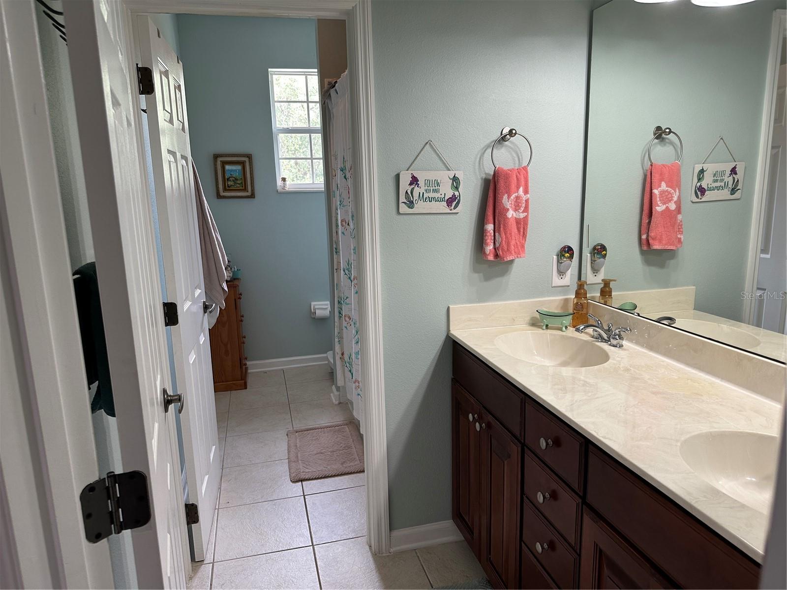 Image 21 of 36 For 201 Asterbrooke Drive