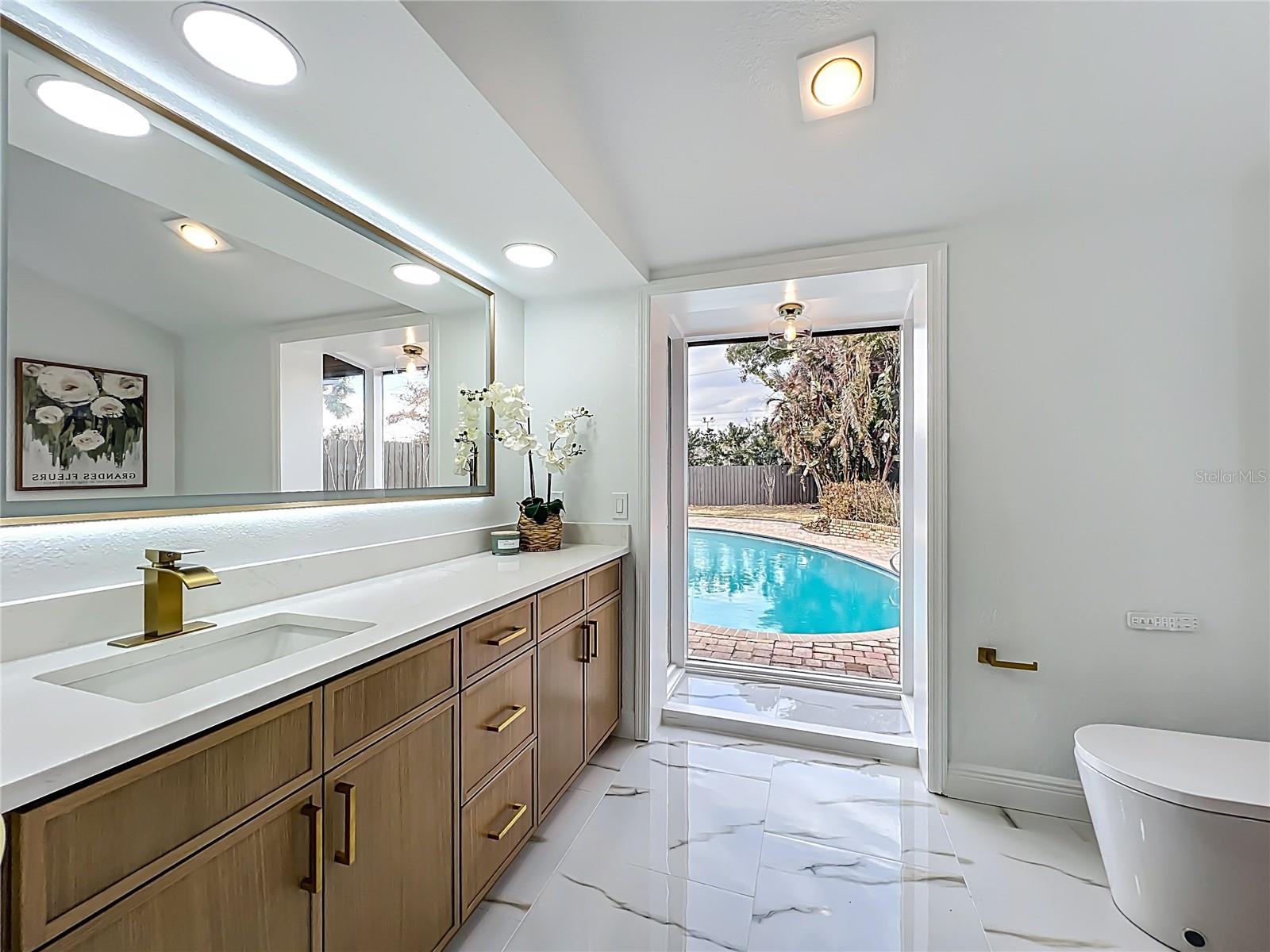 Image 31 of 100 For 51 Oakleigh Lane