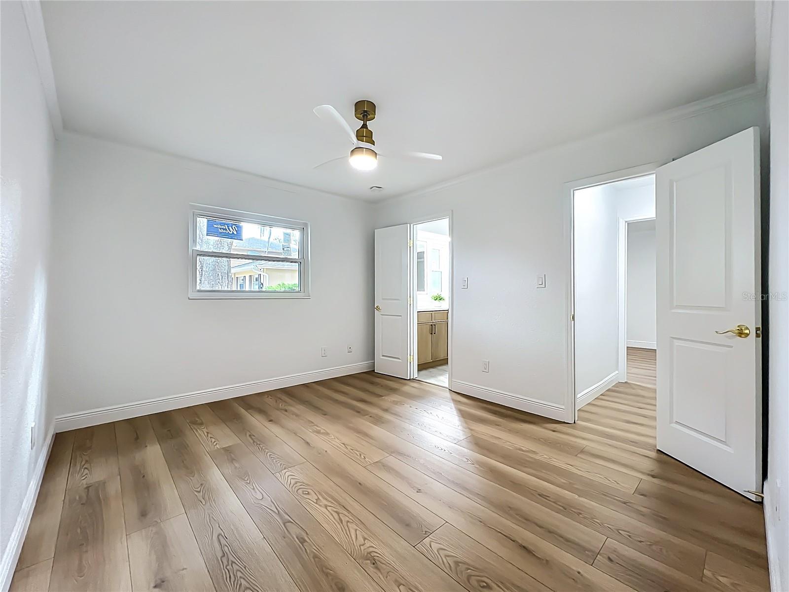 Image 45 of 100 For 51 Oakleigh Lane