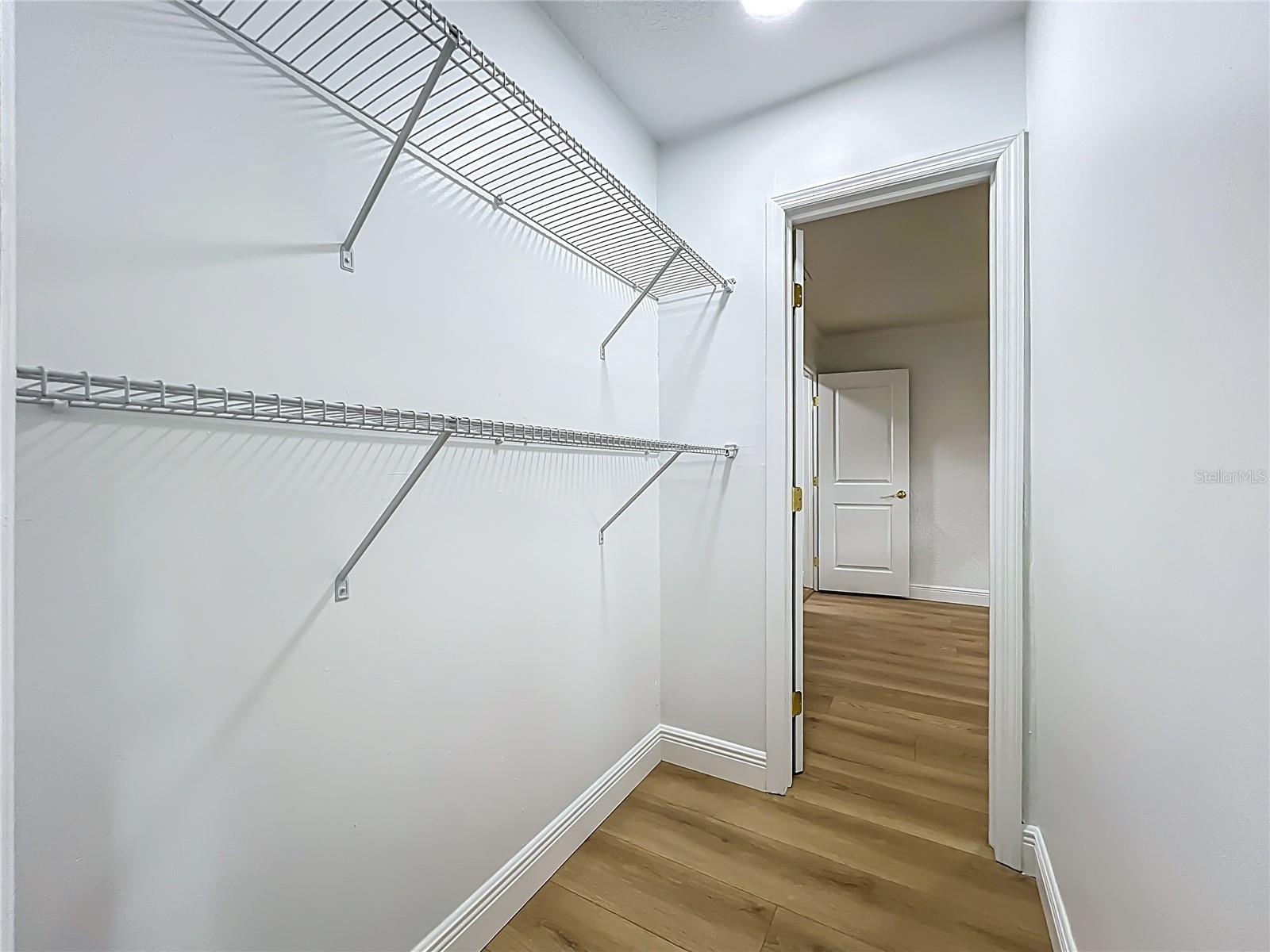 Image 47 of 100 For 51 Oakleigh Lane