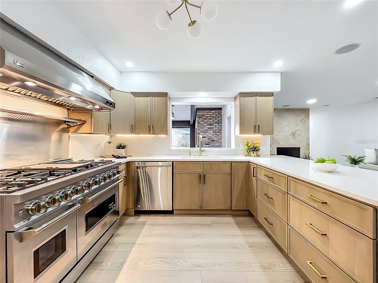 Image 6 of 100 For 51 Oakleigh Lane