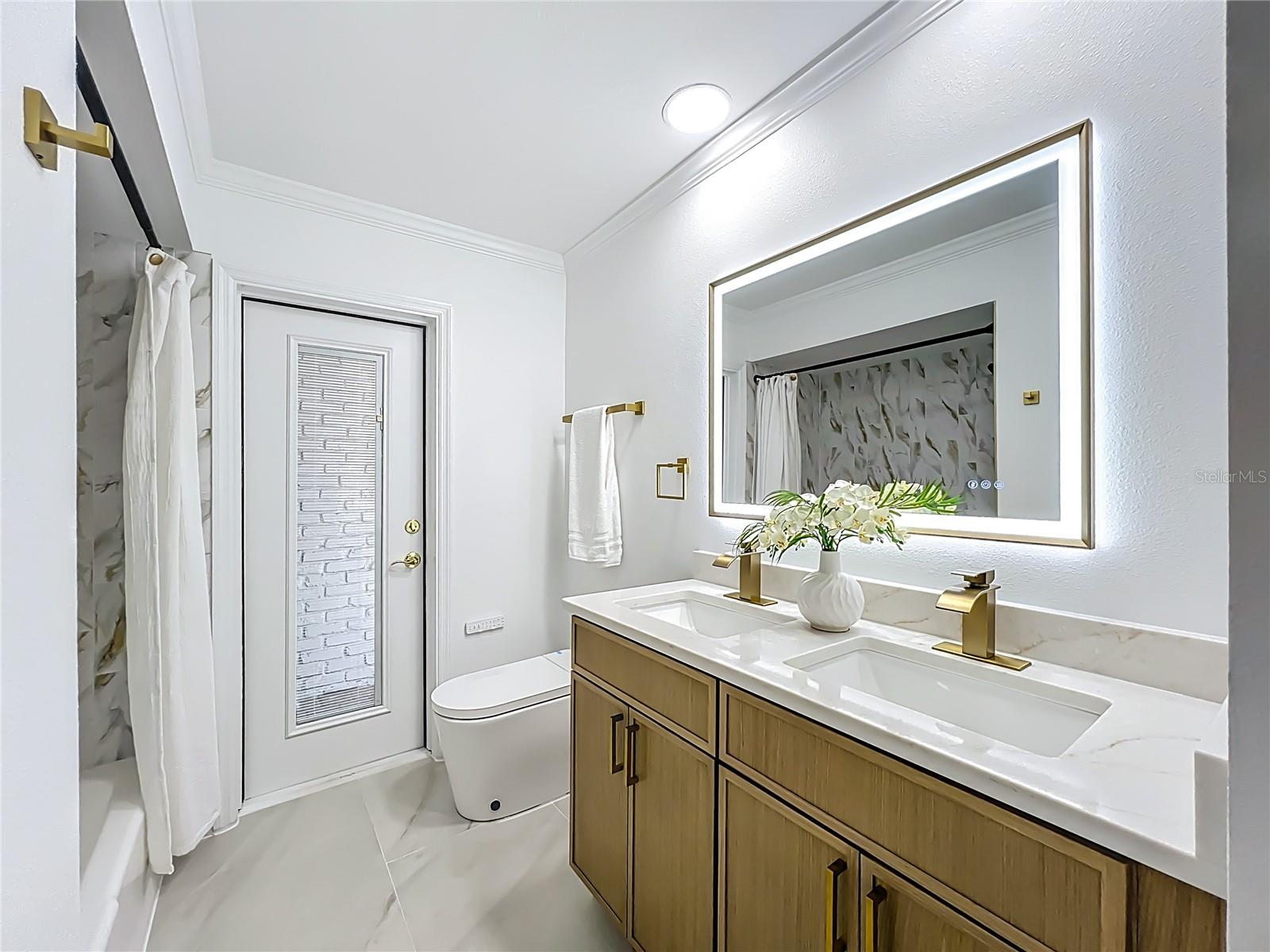 Image 63 of 100 For 51 Oakleigh Lane