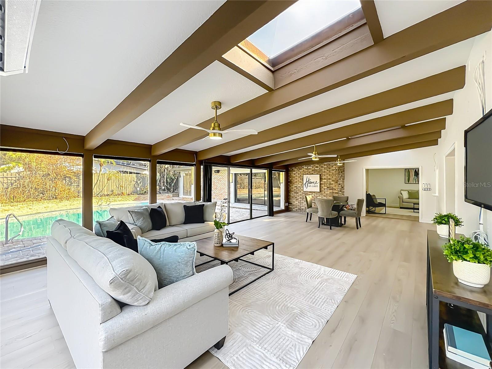 Image 65 of 100 For 51 Oakleigh Lane